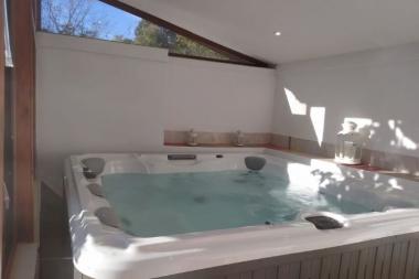 Jacuzzi