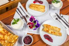 http://www.garmenhills.com/program/en/breakfast/