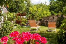 http://www.garmenhills.com/accommodation/en/the-greek-house-rooms-cleopatra-and-orpheus/