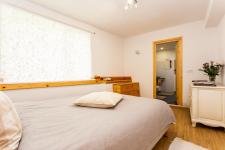 http://www.garmenhills.com/accommodation/en/the-greek-house-rooms-cleopatra-and-orpheus/
