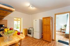 http://www.garmenhills.com/accommodation/en/the-greek-house-rooms-green-and-morpheus/