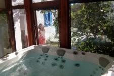 http://www.garmenhills.com/accommodation/en/jacuzzi/
